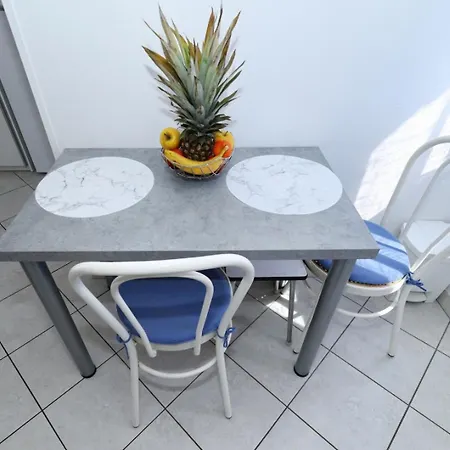 Apartment By The Sea Nin, Zadar - 290 *