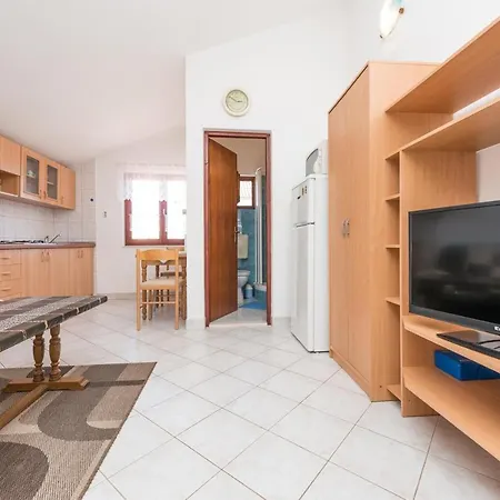 By The Sea Nin, Zadar - 290 *